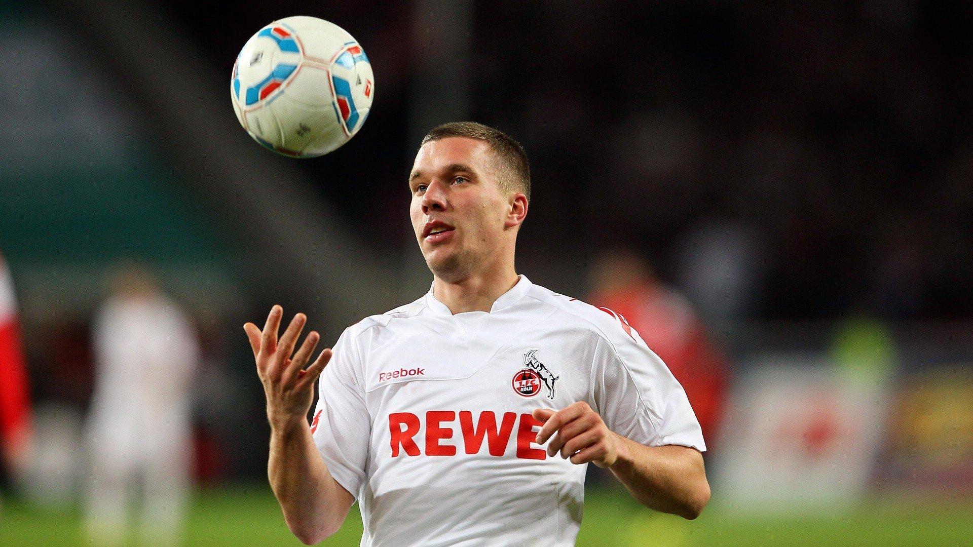 天赋溢出！16岁新星恩古莫哈季前狂飙，5场3球引爆足坛期待