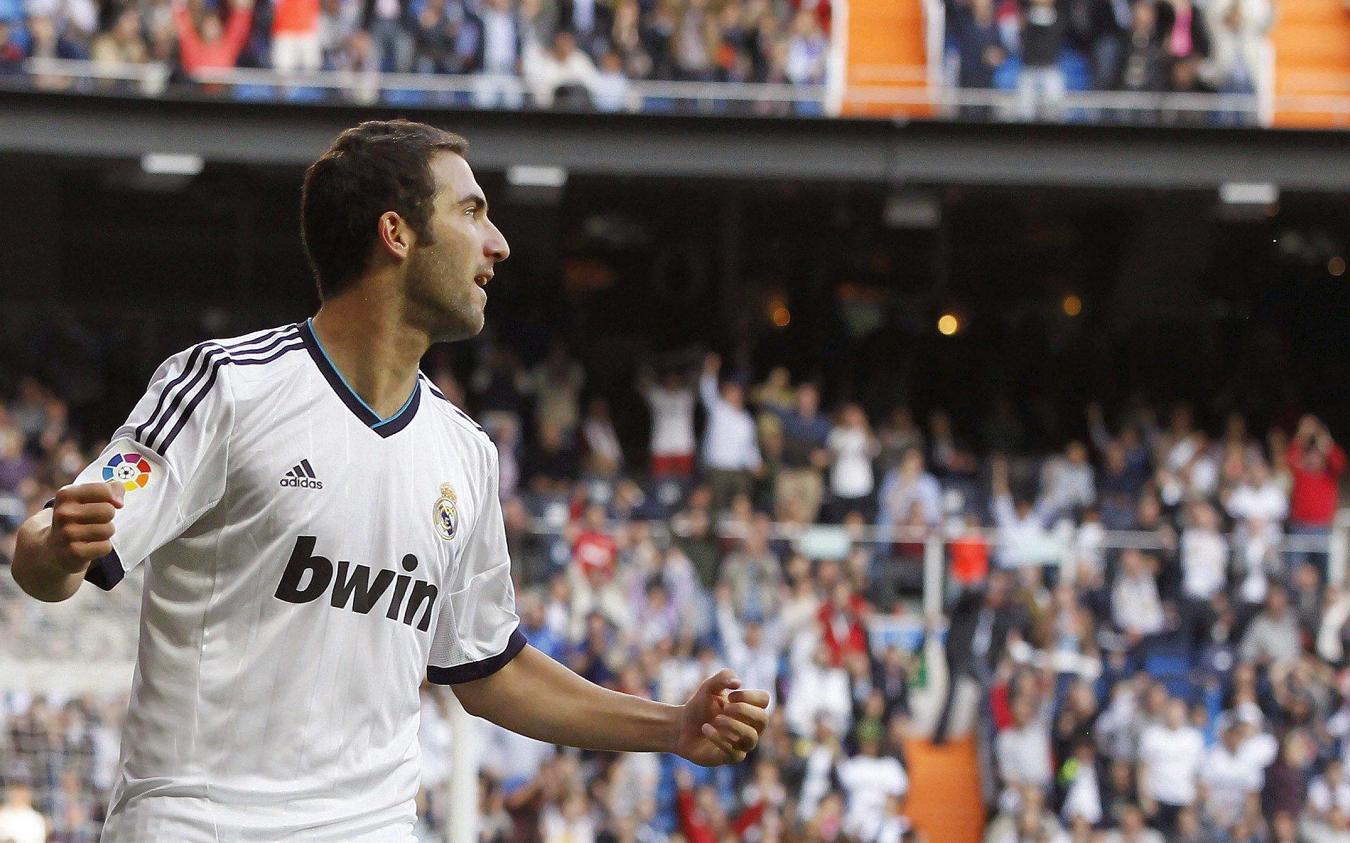 终于看到希望，阿莫林如何为曼联刮骨疗毒，重塑红魔精神？