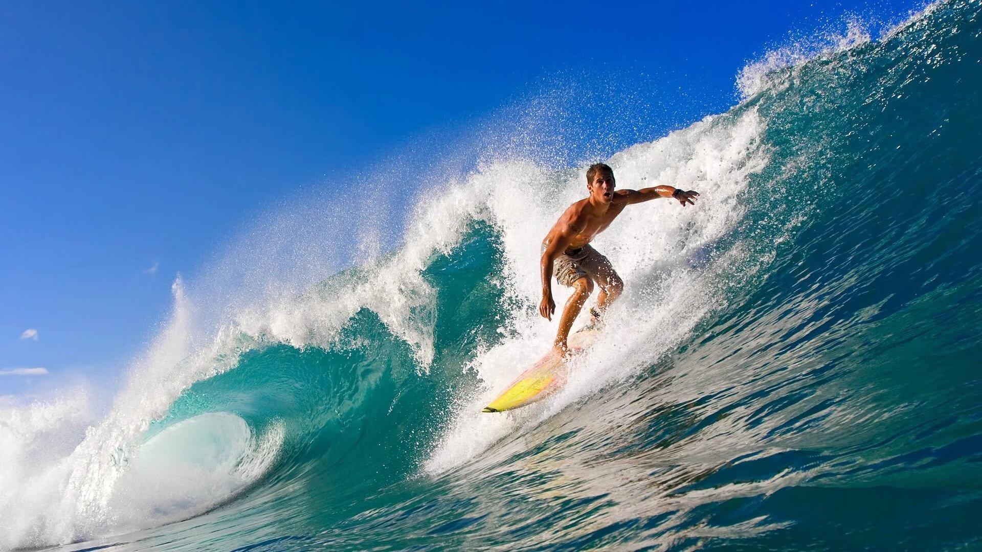 深夜绿茵场再燃战火，梅西五连斩八球率队强势挺进半决赛